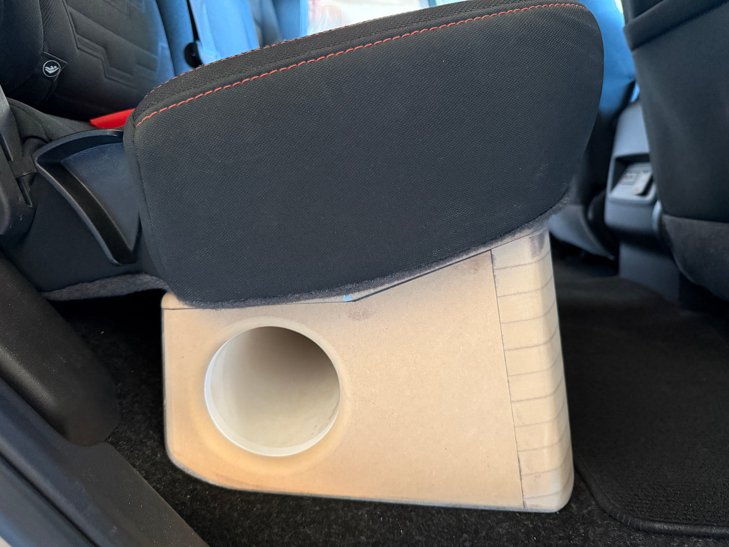 05-25 Nissan Frontier Crew Cab (Perfect Fit) 4-8” Subwoofer box