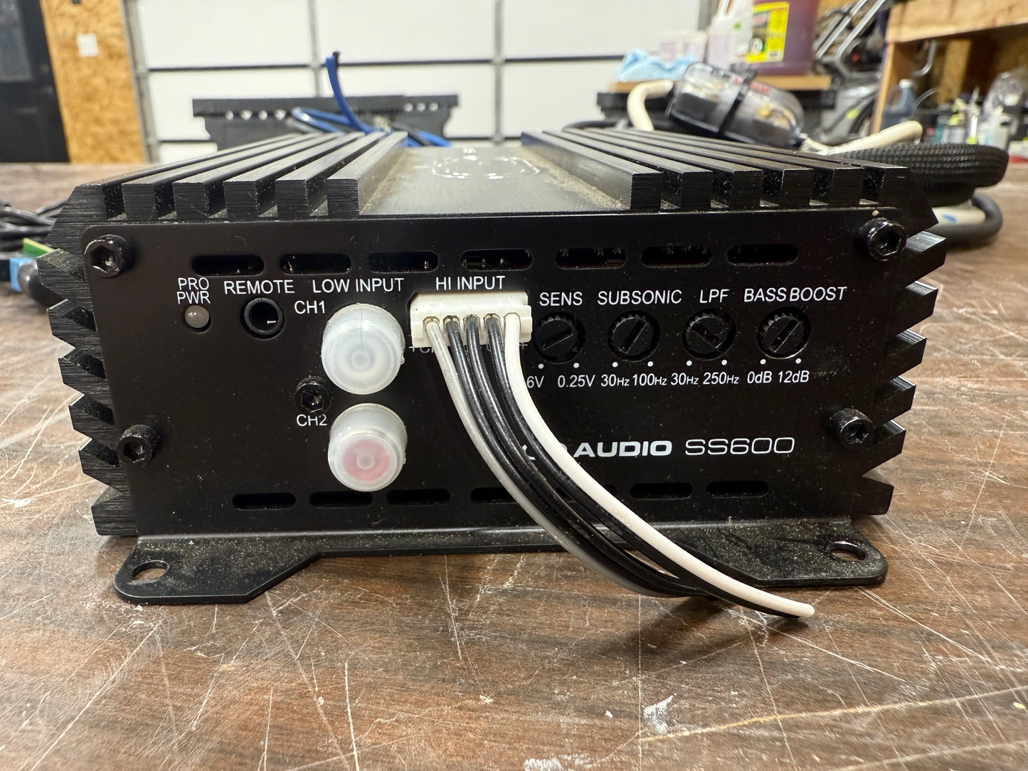 10” Sealed Subwoofer and amplifier Kit(Used)